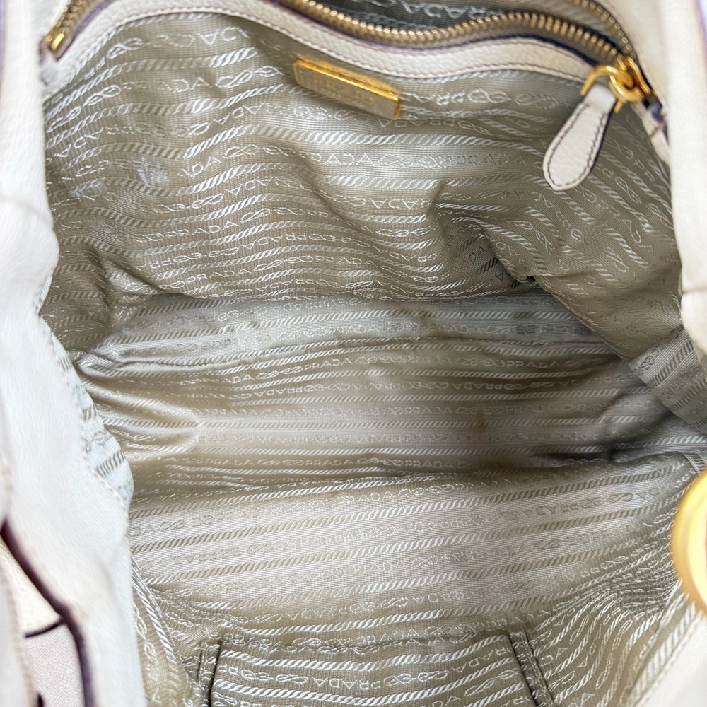Prada Vitello Daino Antik Leather Hobo Shoulder Tote – Ivory - Picture 14 of 16